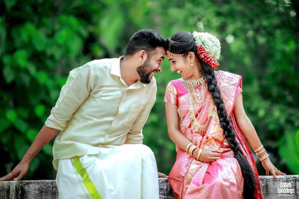 traditional-south-indian-couple-wedding-dress-the-indian-families